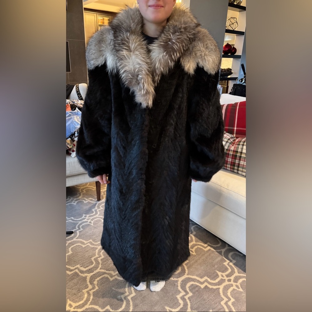 Western Fur Mink and Fox Long Fur Coat - Picture 8 of 8